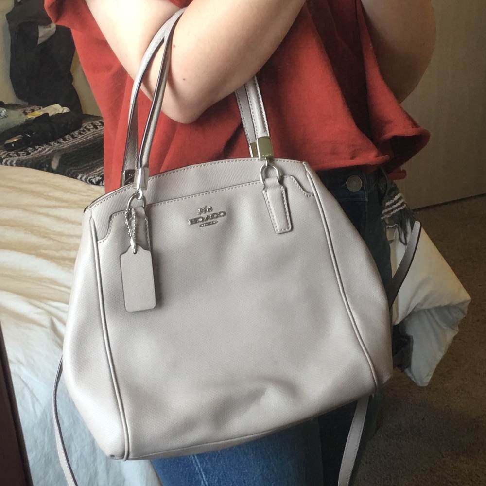 Coach minetta crossbody bag in birch grey!